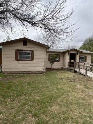 Sold home at 2512 SW H Avenue
