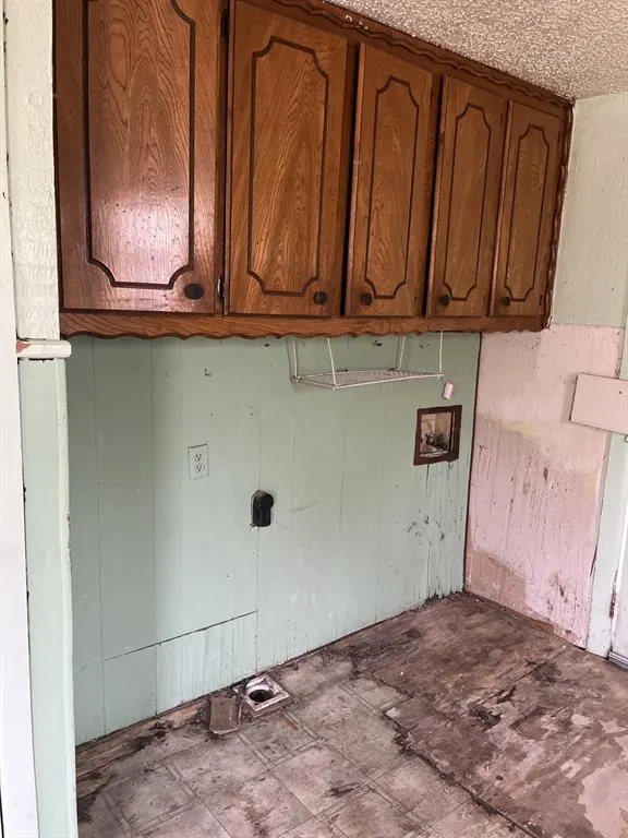 Photo 5 — 2512 SW H Avenue, Lawton, OK 73505
