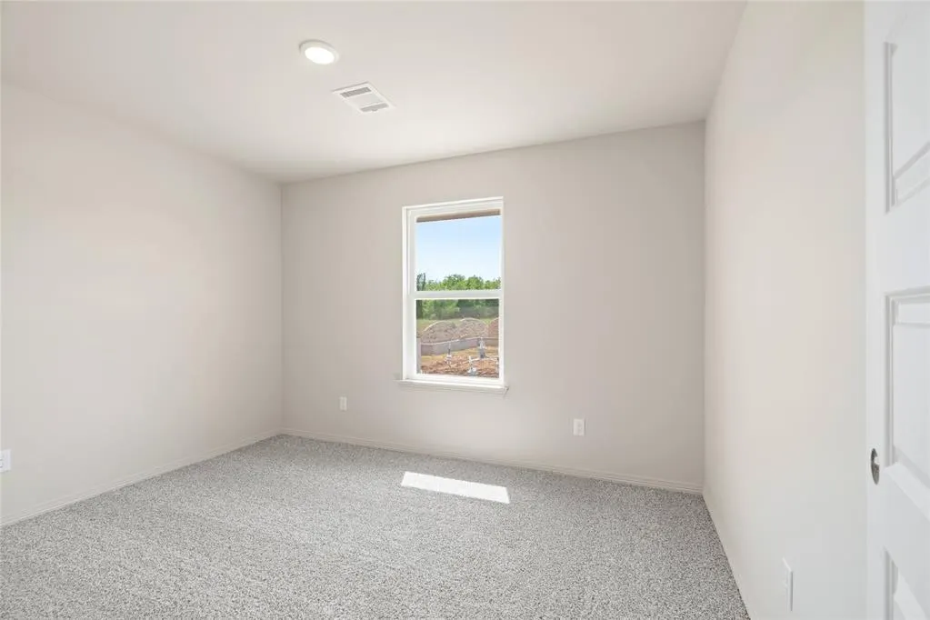Photo 27 — 10652 SW 18th Street, Yukon, OK 73099