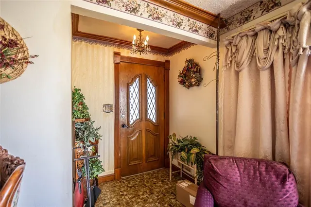 Photo 3 — 305 E 3rd Street, Cordell, OK 73632