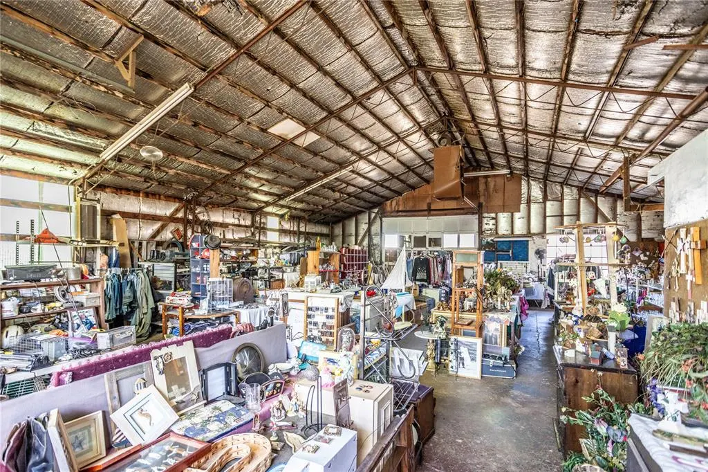 Photo 18 — 305 E 3rd Street, Cordell, OK 73632