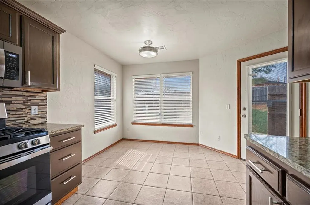 Photo 4 — 3705 Beal Avenue, Spencer, OK 73084
