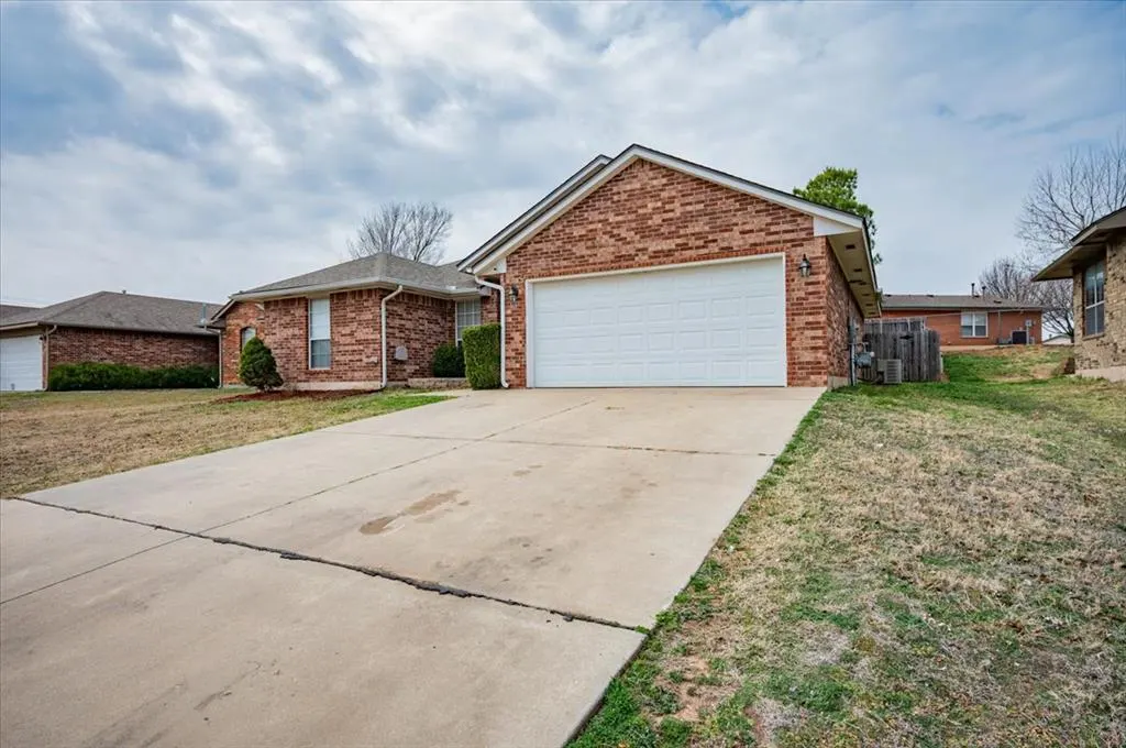 Photo 34 — 3705 Beal Avenue, Spencer, OK 73084