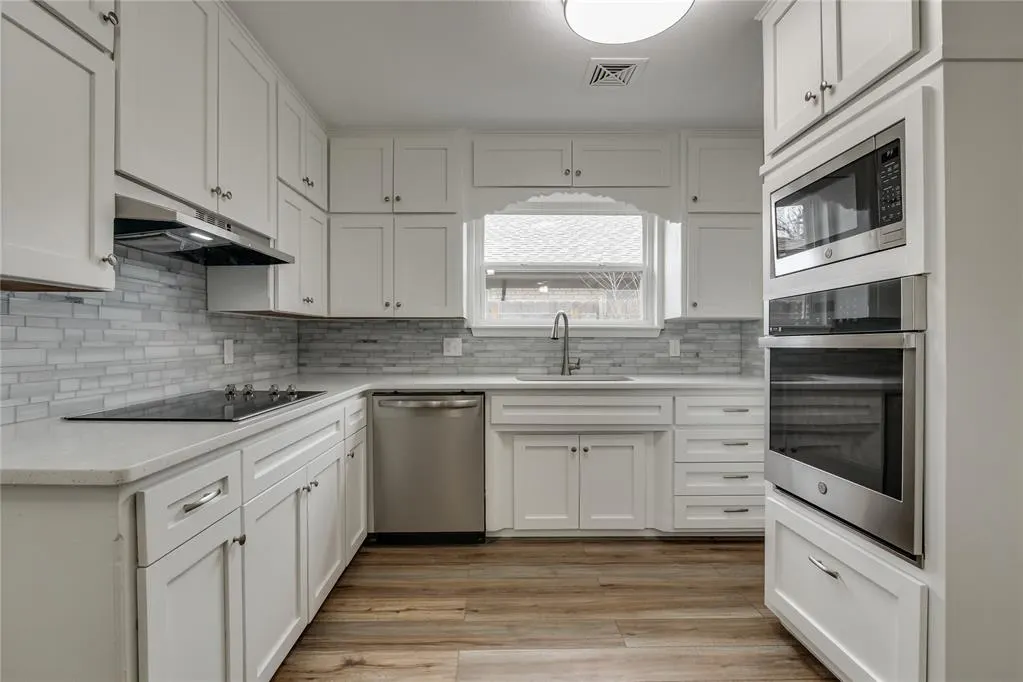 Photo 17 — 2620 Berkshire Way, The Village, OK 73120