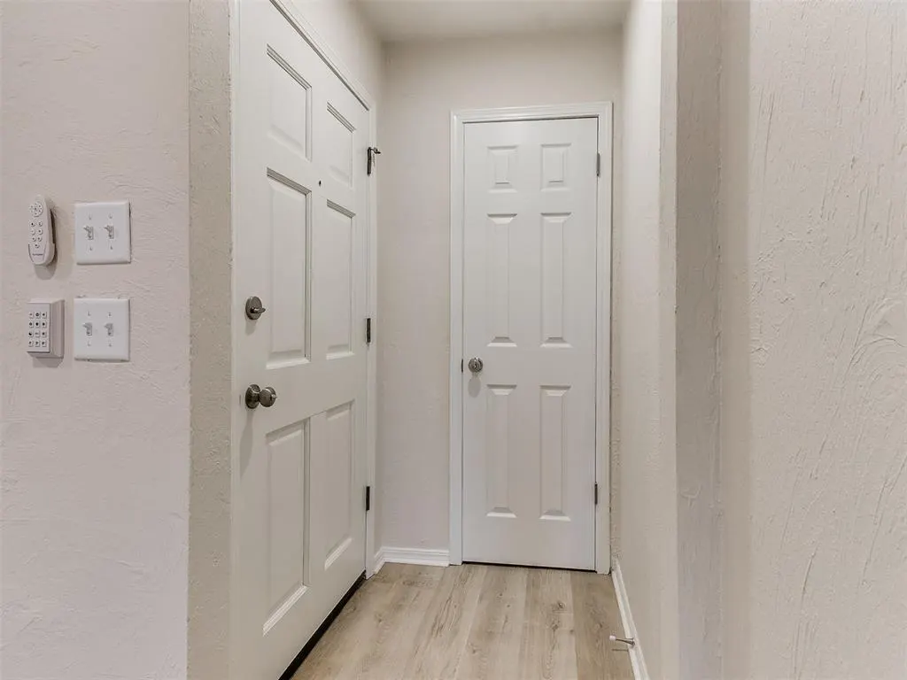 Photo 13 — 801 W 7th Street, Edmond, OK 73003