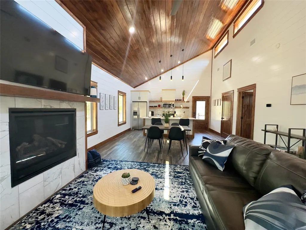 Photo 7 — 745 Hickory Post Road, Broken Bow, OK 74728