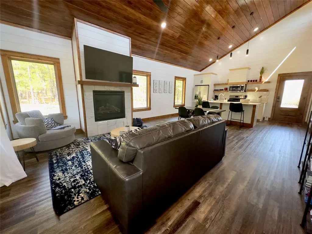 Photo 9 — 745 Hickory Post Road, Broken Bow, OK 74728