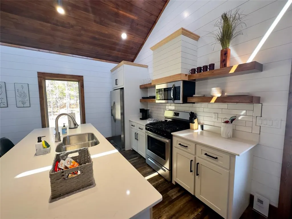 Photo 17 — 745 Hickory Post Road, Broken Bow, OK 74728