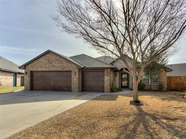 Front exterior — 8304 NW 141st Circle, Oklahoma City, OK 73142