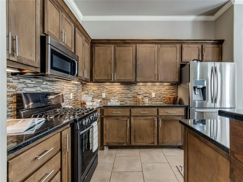 Photo 9 — 8304 NW 141st Circle, Oklahoma City, OK 73142