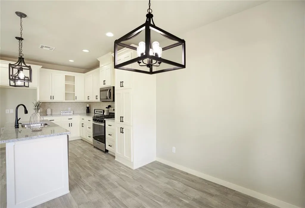 Photo 17 — 320 SE 45th Street, Oklahoma City, OK 73129