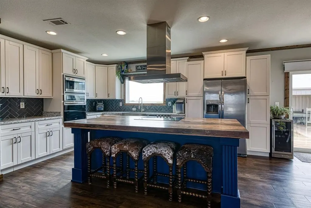 Photo 9 — 514 E Tenth Street, Leedey, OK 73654