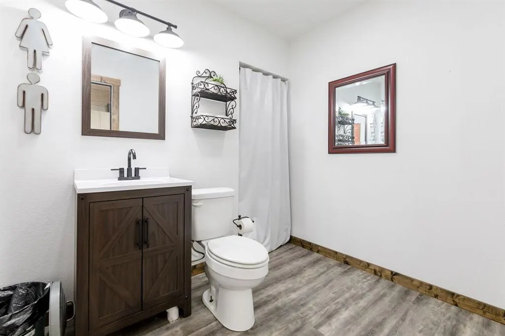 Photo 23 — 514 E Tenth Street, Leedey, OK 73654