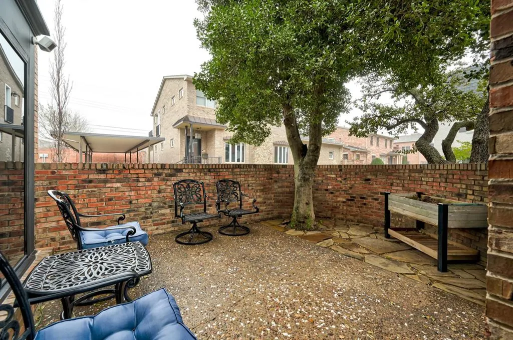 Photo 3 — 6457 Brandywine Lane, Oklahoma City, OK 73116