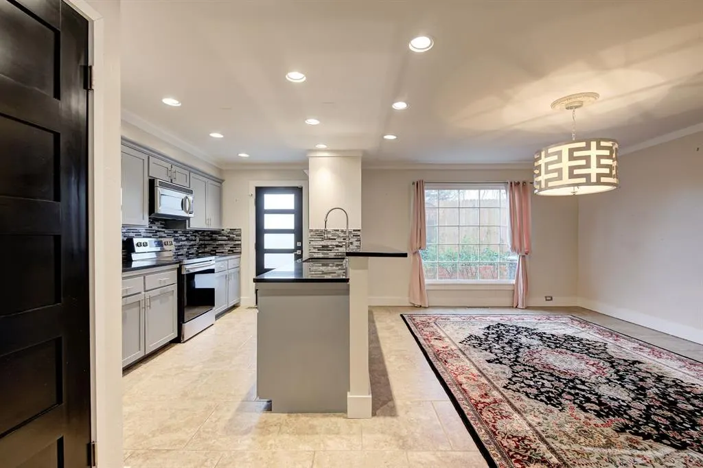 Photo 12 — 6457 Brandywine Lane, Oklahoma City, OK 73116