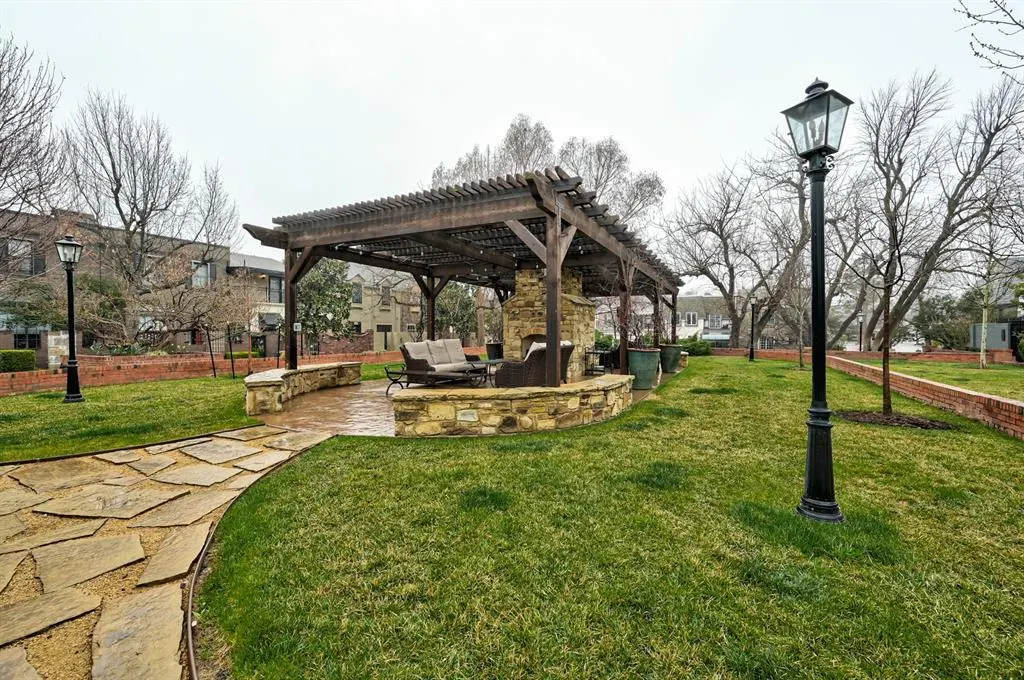 Photo 40 — 6457 Brandywine Lane, Oklahoma City, OK 73116