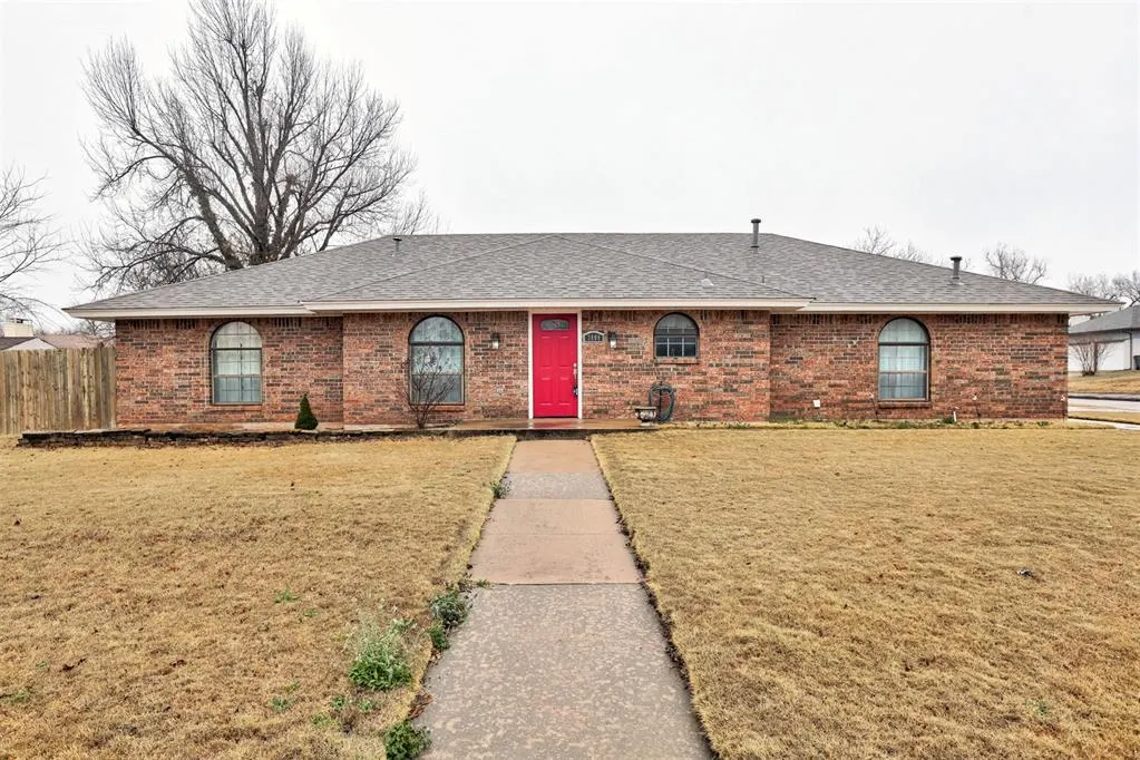 Photo 2 — 3808 Grandview Terrace, Edmond, OK 73013