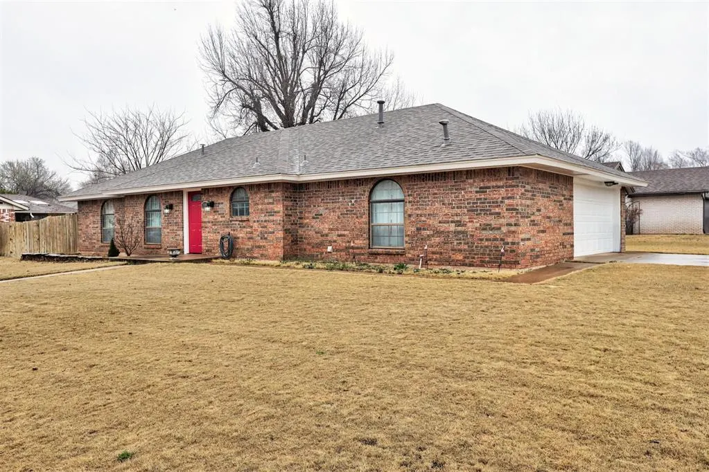 Photo 4 — 3808 Grandview Terrace, Edmond, OK 73013