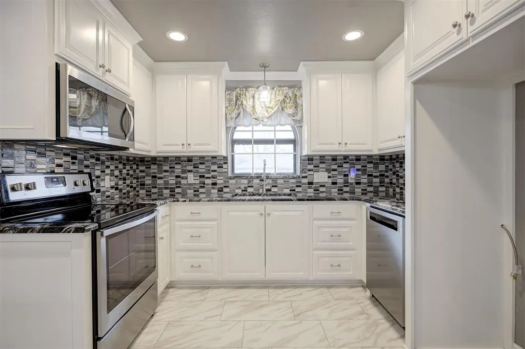 Photo 15 — 3808 Grandview Terrace, Edmond, OK 73013