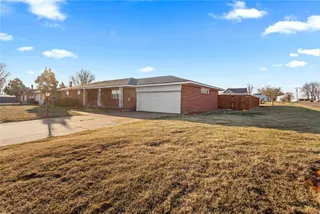 Sold home at 818 W 4th Street