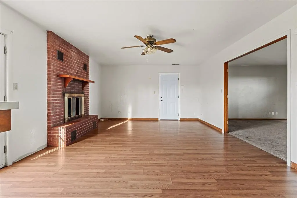 Photo 9 — 818 W 4th Street, Custer City, OK 73639