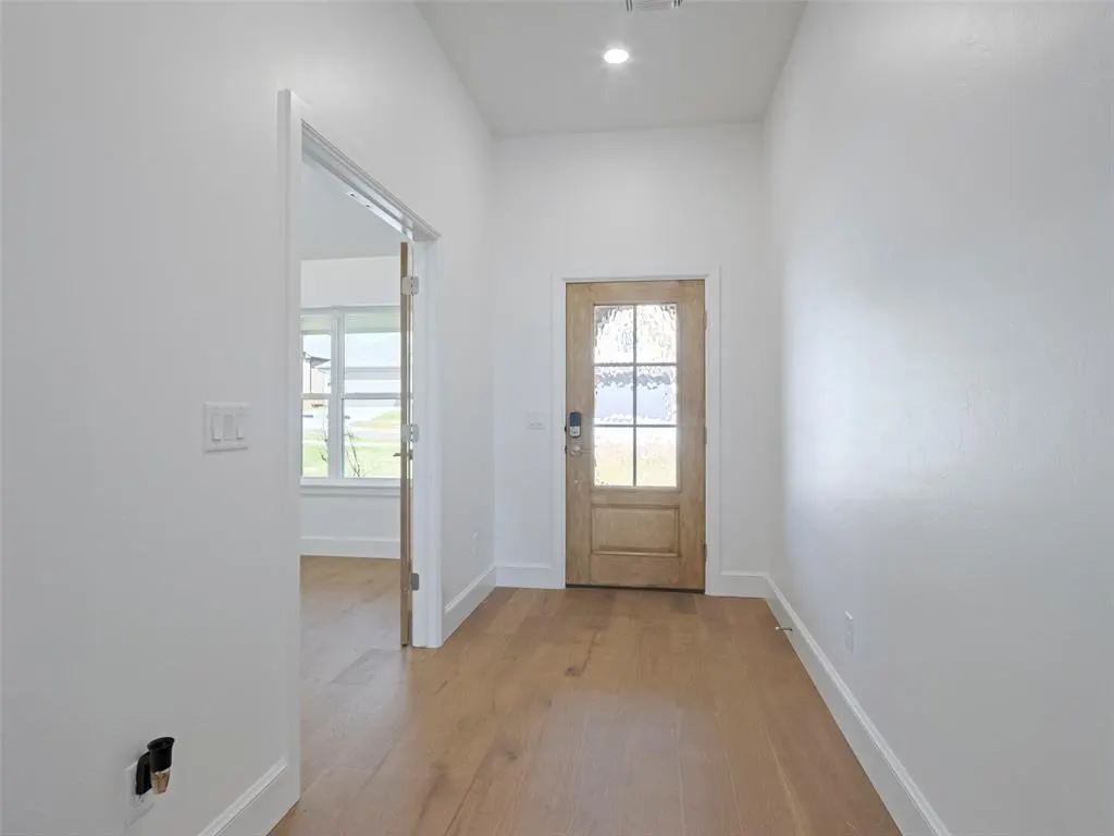 Photo 5 — 16301 Dakota Drive, Oklahoma City, OK 73170