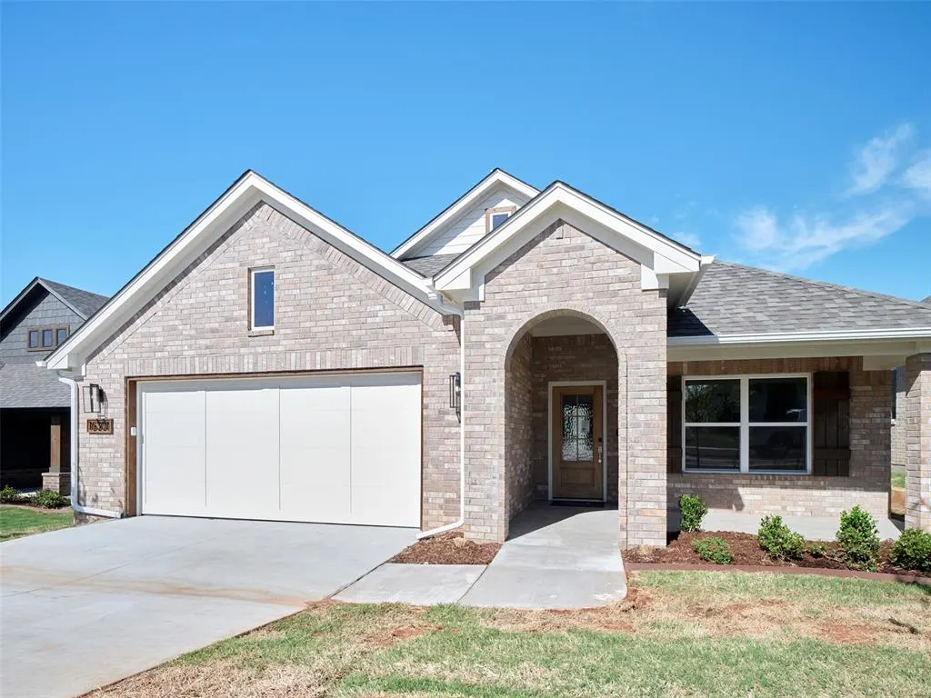Photo 2 — 16301 Dakota Drive, Oklahoma City, OK 73170