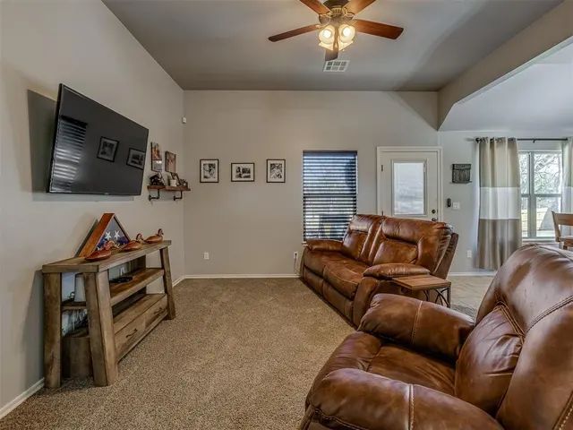 Photo 5 — 5888 Timberland Crossing, Guthrie, OK 73044