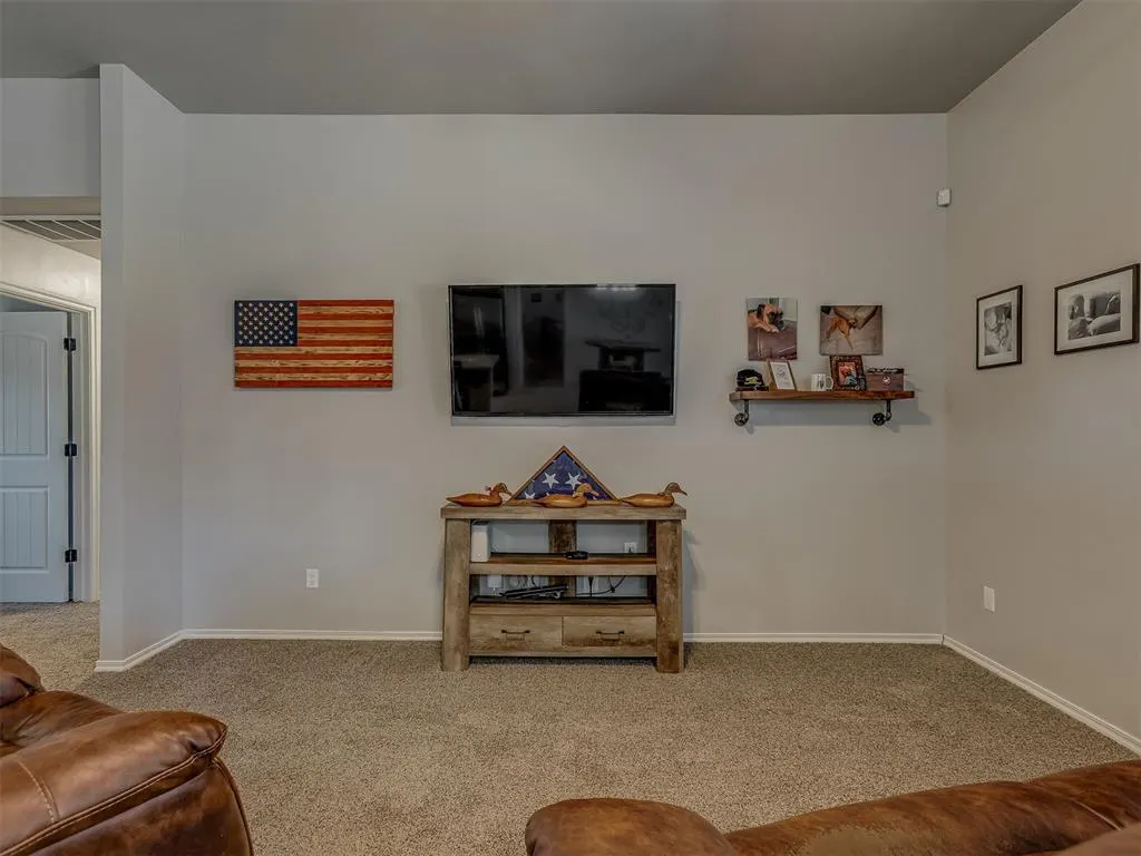 Photo 6 — 5888 Timberland Crossing, Guthrie, OK 73044
