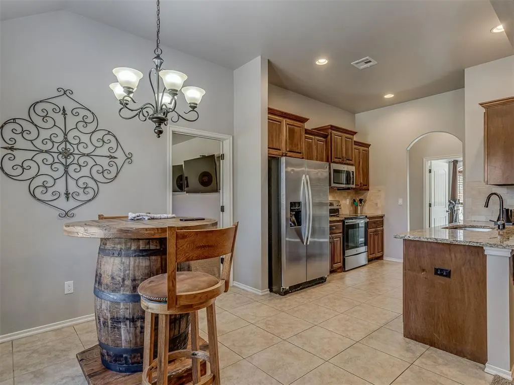 Photo 13 — 5888 Timberland Crossing, Guthrie, OK 73044