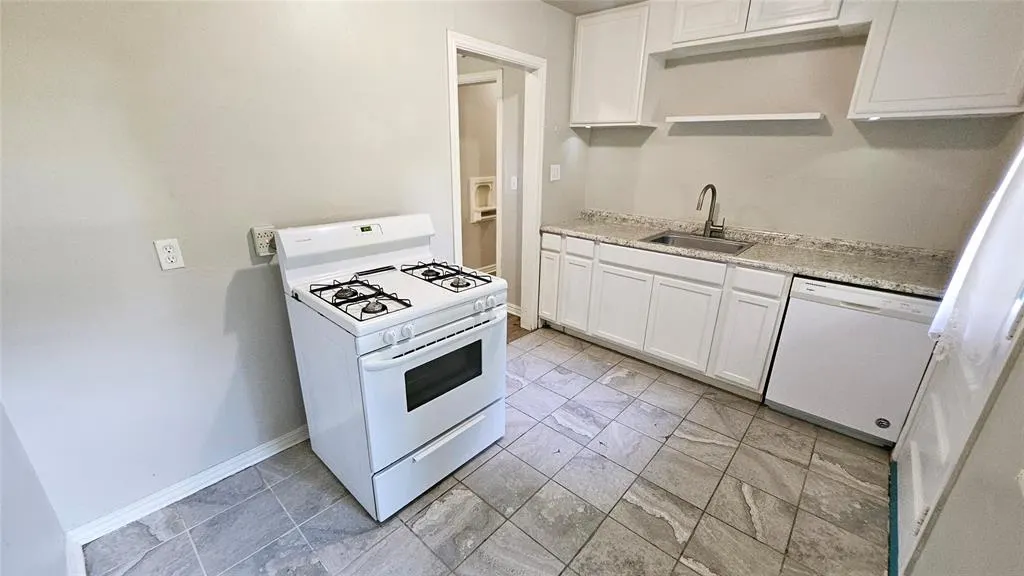 Photo 9 — 2132 Churchill Place, Oklahoma City, OK 73120