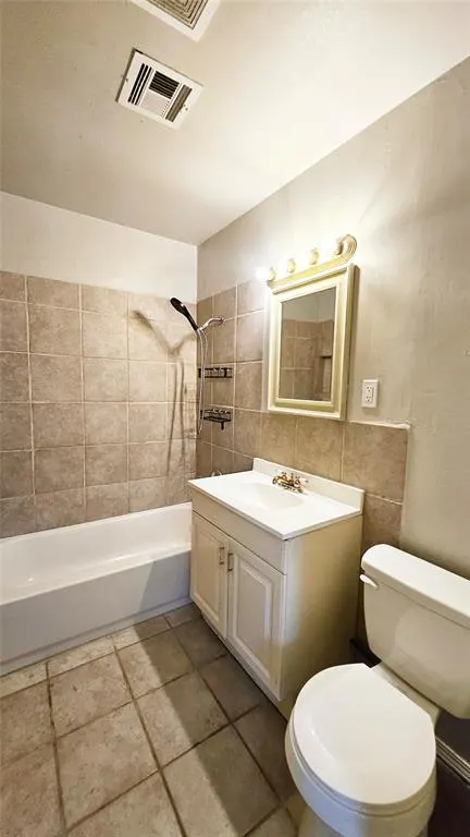 Photo 15 — 2132 Churchill Place, Oklahoma City, OK 73120