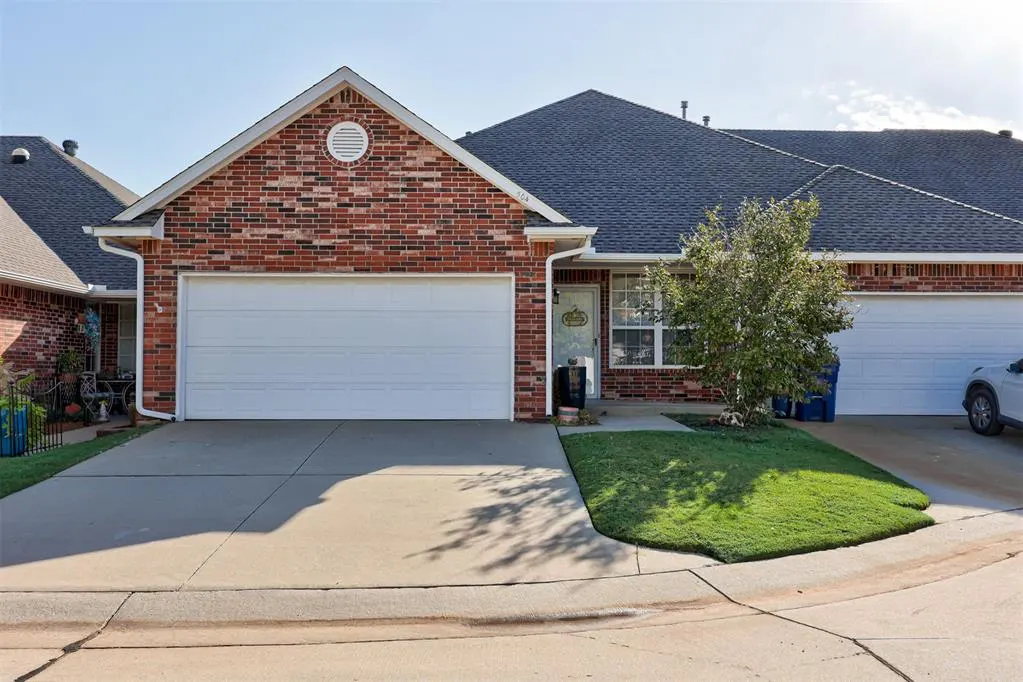 Front exterior — 504 N Russell Terrace, Mustang, OK 73064