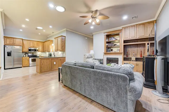 Photo 5 — 504 N Russell Terrace, Mustang, OK 73064