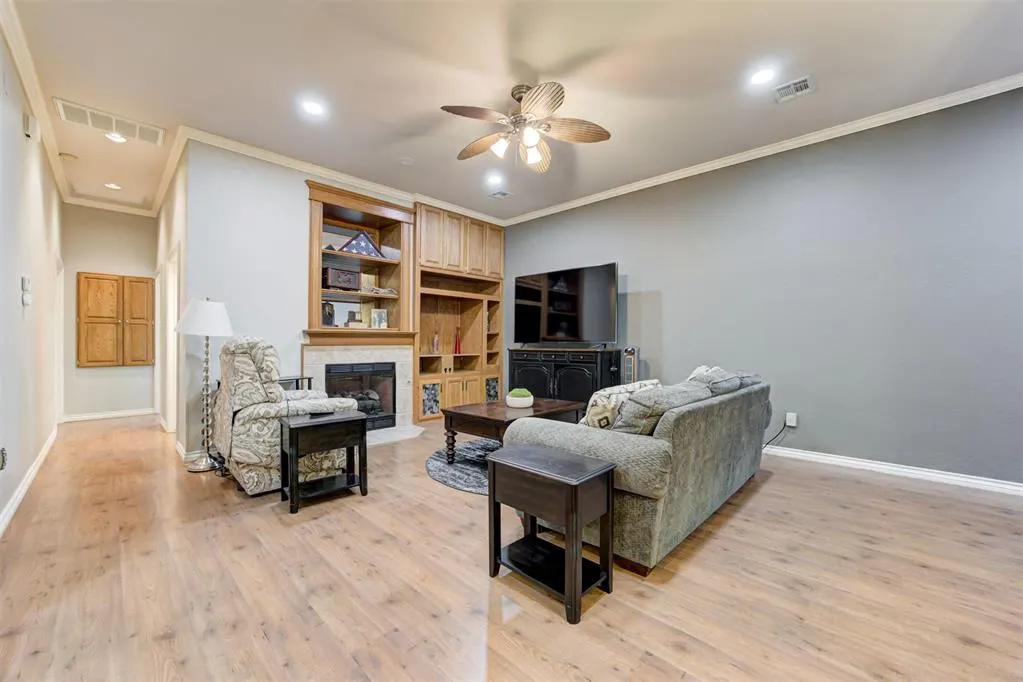 Photo 6 — 504 N Russell Terrace, Mustang, OK 73064