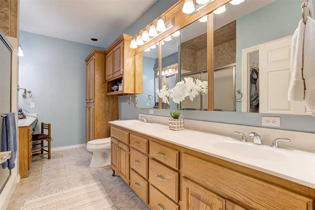 Photo 14 — 504 N Russell Terrace, Mustang, OK 73064