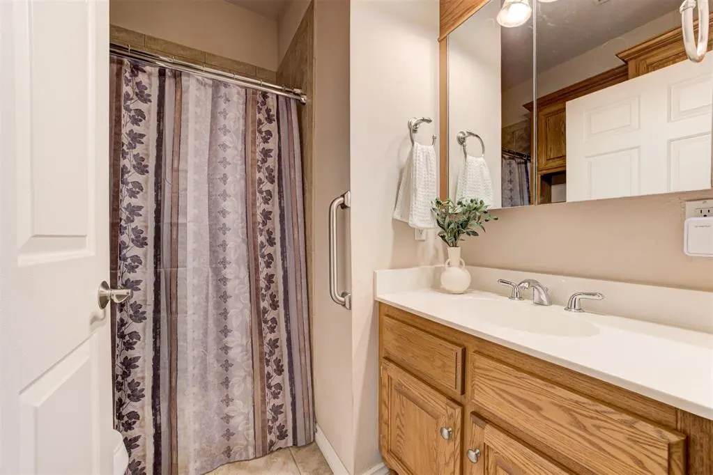 Photo 20 — 504 N Russell Terrace, Mustang, OK 73064