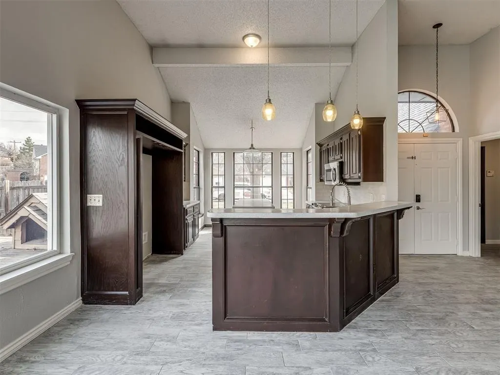 Photo 7 — 516 Winston Drive, Norman, OK 73072