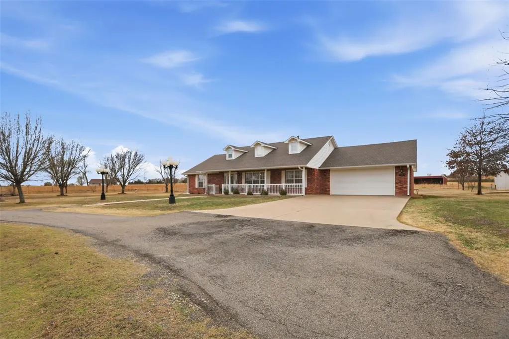 Photo 3 — 1415 N Santa Fe Road, Davenport, OK 74026
