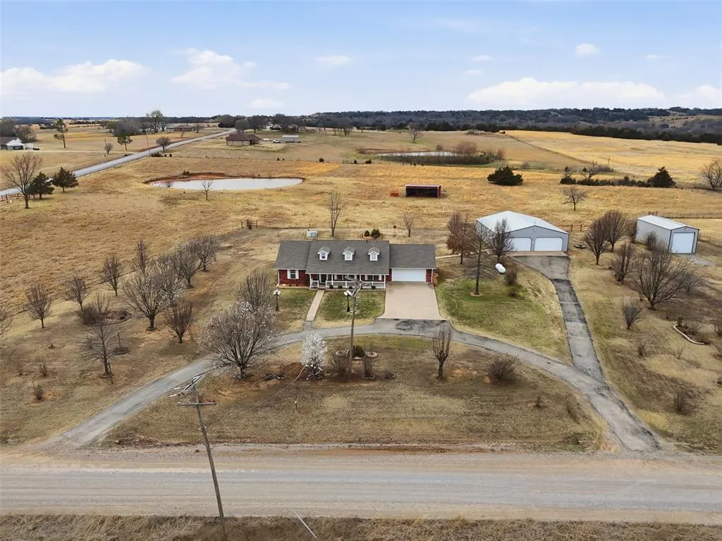 Photo 4 — 1415 N Santa Fe Road, Davenport, OK 74026