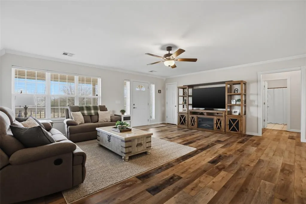 Photo 12 — 1415 N Santa Fe Road, Davenport, OK 74026