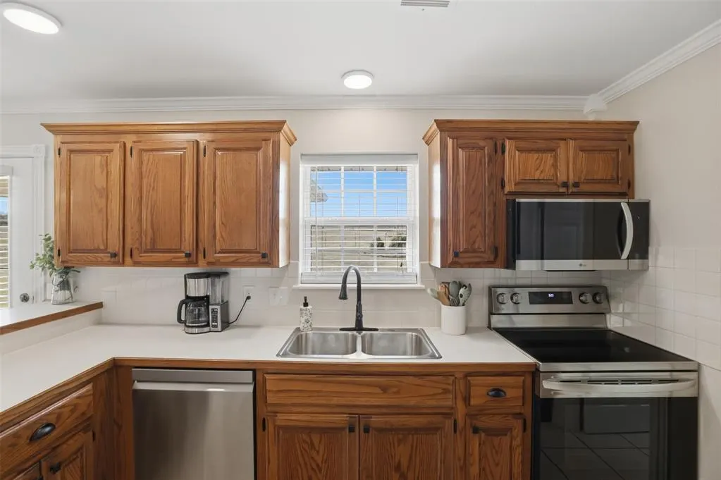 Photo 19 — 1415 N Santa Fe Road, Davenport, OK 74026