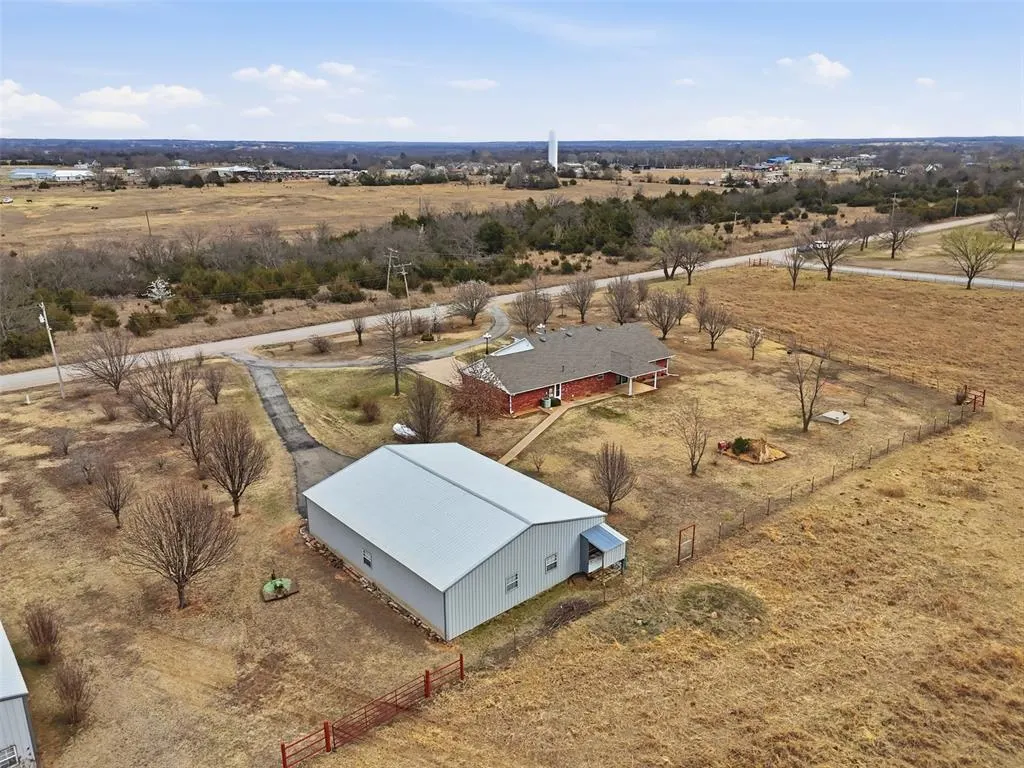 Photo 45 — 1415 N Santa Fe Road, Davenport, OK 74026