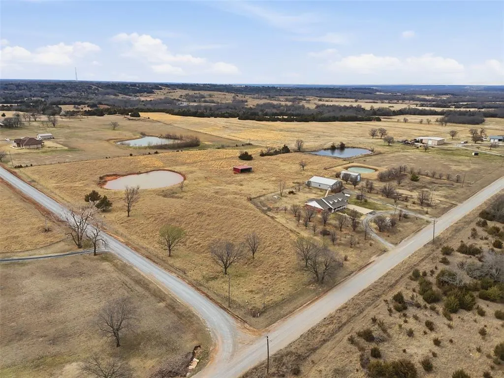 Photo 46 — 1415 N Santa Fe Road, Davenport, OK 74026