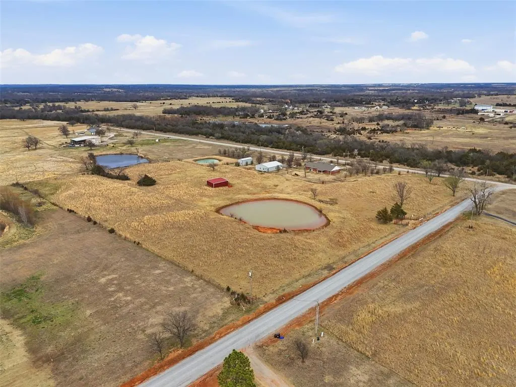 Photo 47 — 1415 N Santa Fe Road, Davenport, OK 74026