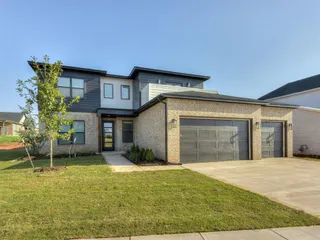 Sold home at 5709 NW 154th Terrace