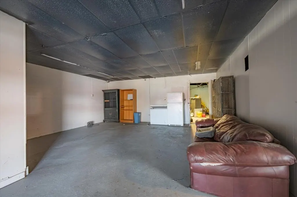 Photo 8 — 2216 SW 14th Street, Oklahoma City, OK 73108