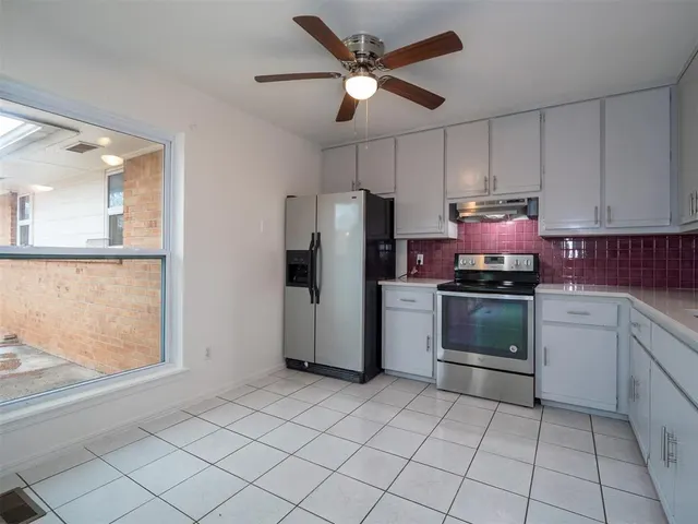Photo 8 — 828 Golden Eagle Drive, Norman, OK 73072