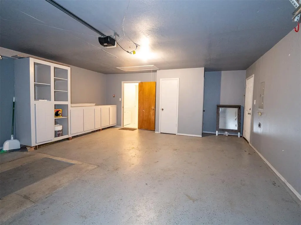 Photo 19 — 828 Golden Eagle Drive, Norman, OK 73072