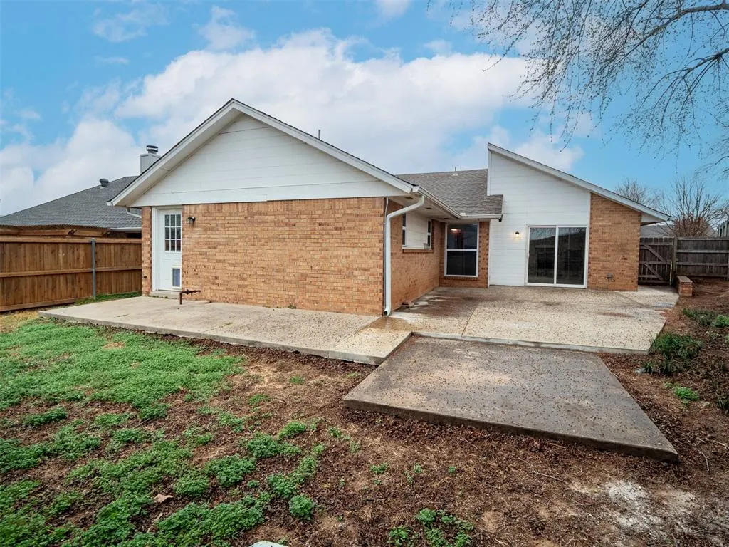 Photo 20 — 828 Golden Eagle Drive, Norman, OK 73072